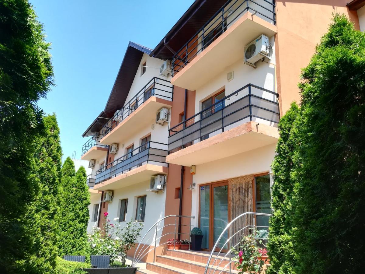 Casa Mevas Hotel Costinesti Exterior photo